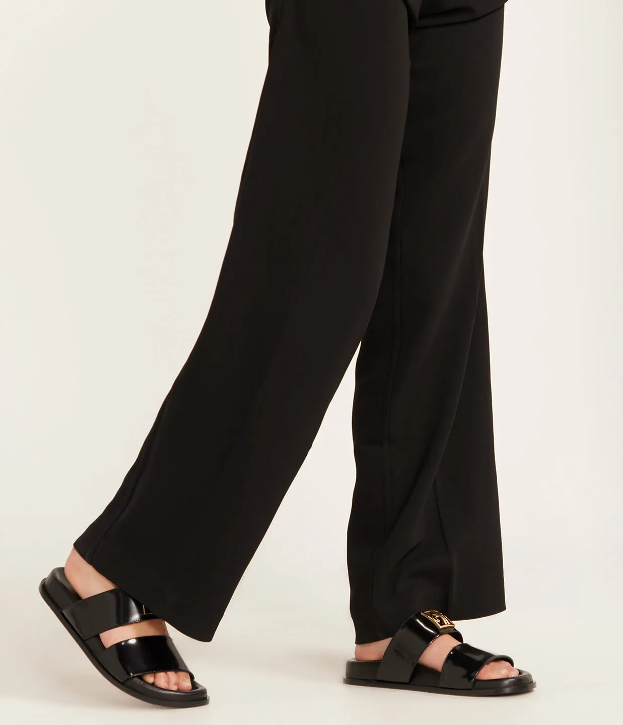 Parker Slides in High-Shine Black
