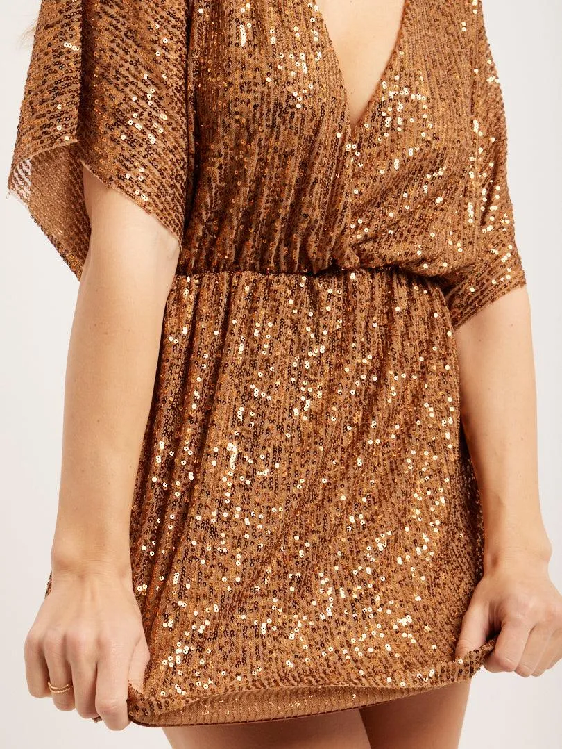 Robe baby doll décolletée