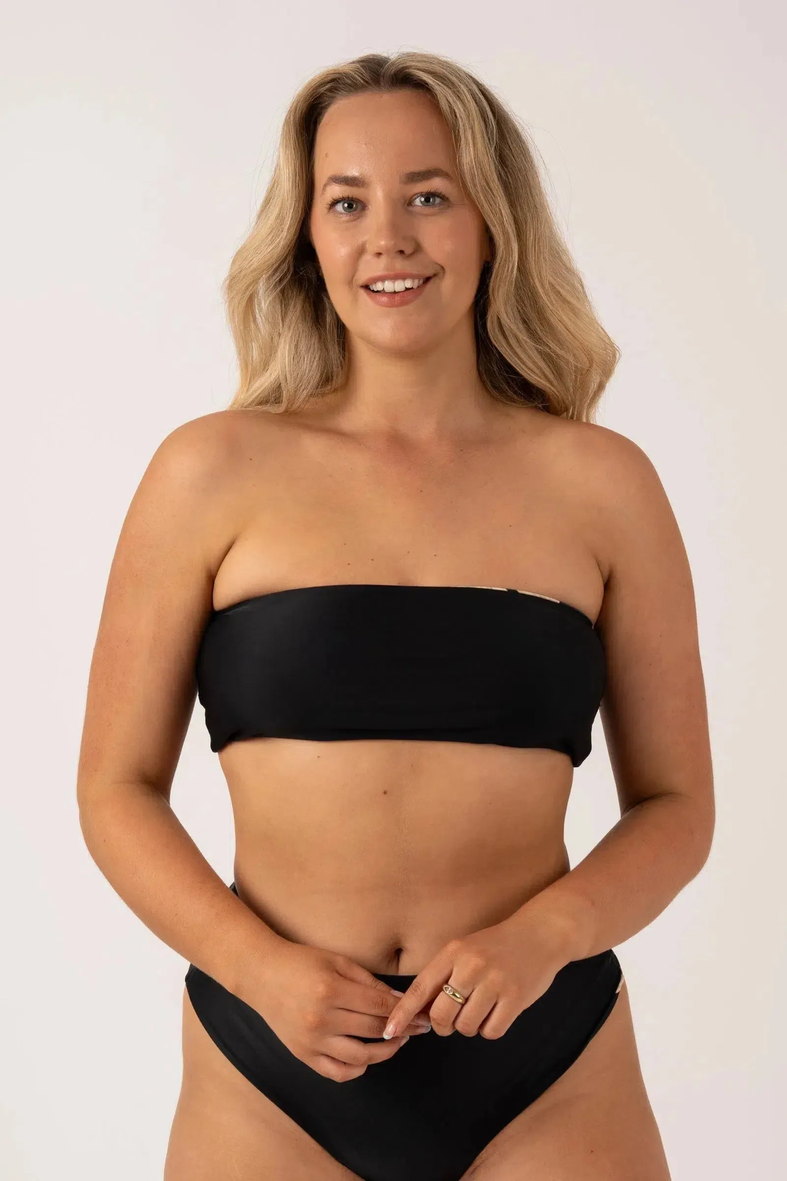 Silky Reversible Bandeau Bow Bikini Top - Black Tropico