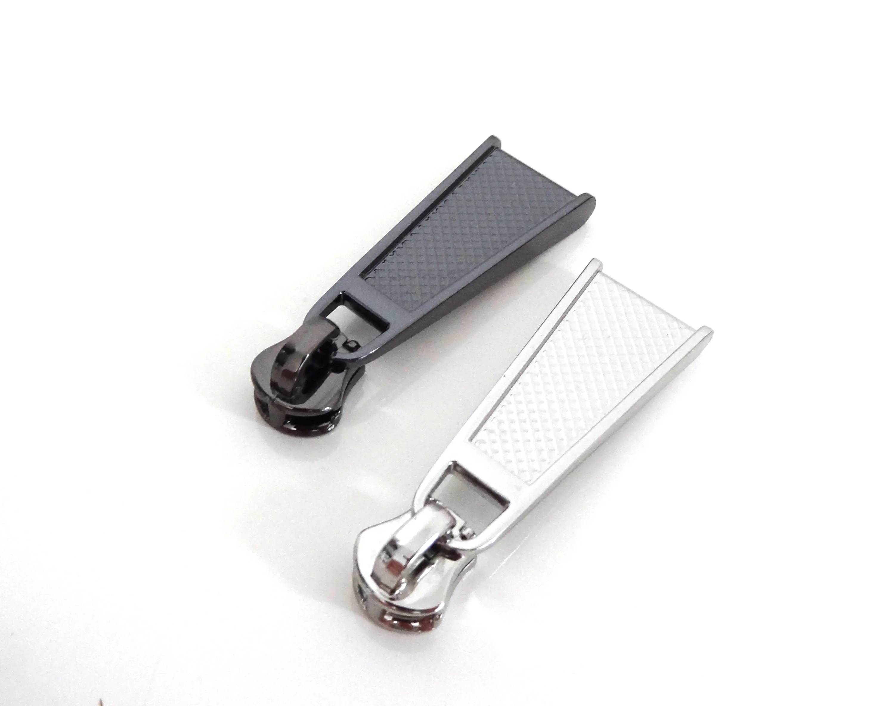 Style X:   Textured  -- #5 Zipper Slider and Pull  for Metal Teeth